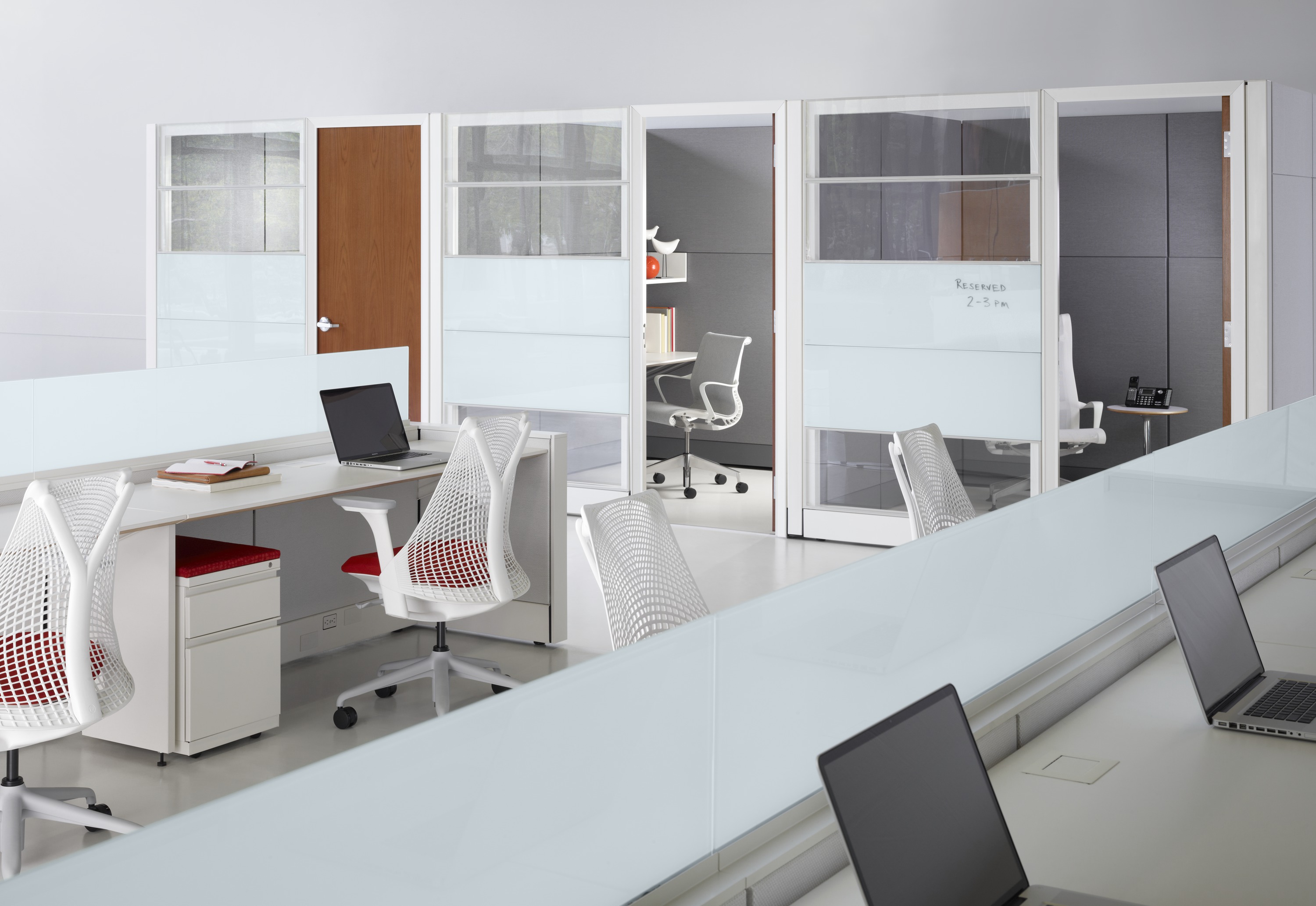 办公屏风|屏风工作站|办公家具|球友会手机网页版登录入口家具|Layout Studio 开放式办公区